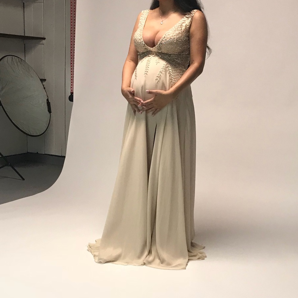 Maternity dress